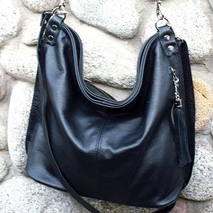 ✨S O L D✨ Black leather hobo bag